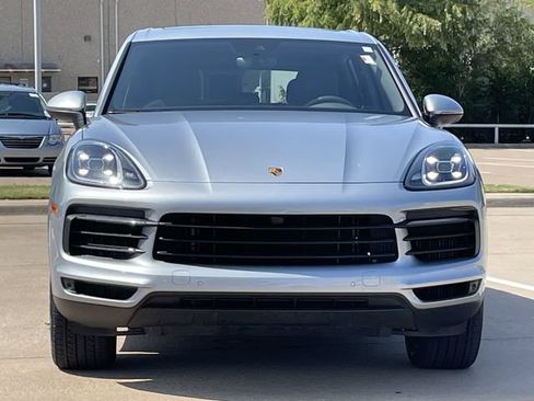 Used 2023 Porsche Cayenne AWD/4WD image 6