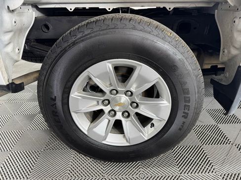 Used 2025 Chevrolet Silverado 1500 LT image 31