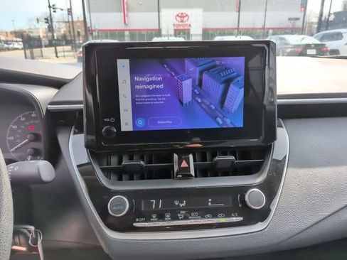 Used 2024 Toyota Corolla LE FWD image 19