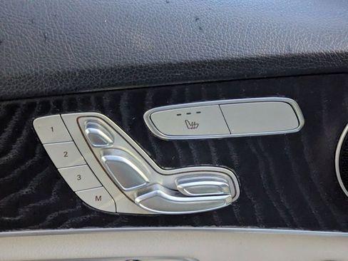 Used 2017 Mercedes-Benz C 300 Sedan image 5