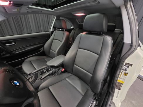 Used 2009 BMW 128i Coupe image 16