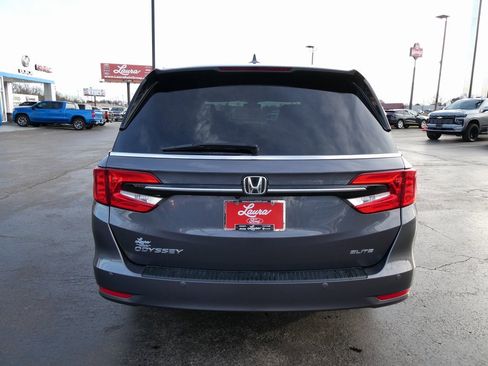 Used 2024 Honda Odyssey Elite image 6