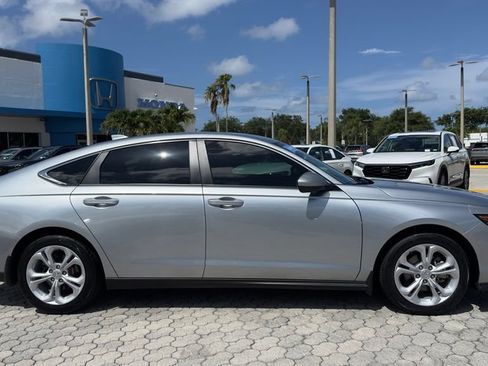 Used 2025 Honda Accord LX image 13