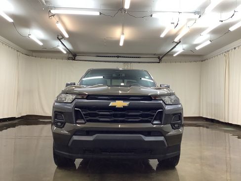 Used 2023 Chevrolet Colorado LT w/ LT Convenience Package II image 11