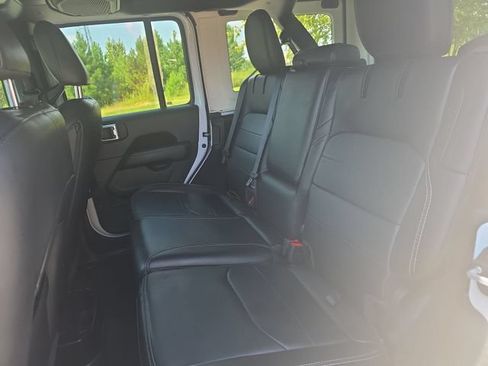 Used 2023 Jeep Wrangler Unlimited Sahara w/ Cold Weather Group AWD/4WD image 14