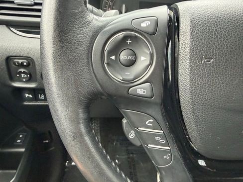 Used 2022 Honda CR-V EX-L image 17