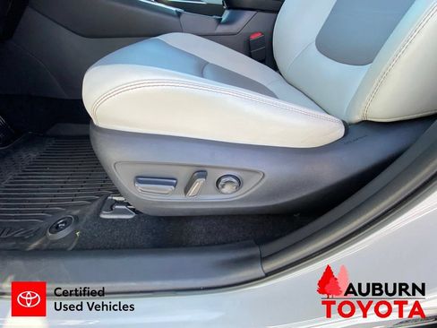 Certified 2025 Toyota RAV4 Limited w/ Advanced Technology Package AWD/4WD image 34