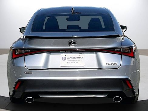 Used 2021 Lexus IS 300 w/ Comfort Package image 8
