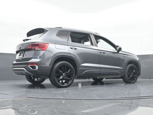 Used 2022 Volkswagen Taos SEL w/ Panoramic Sunroof Package image 61