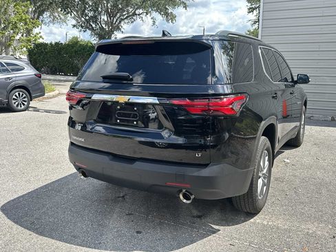 Used 2023 Chevrolet Traverse LT FWD image 6
