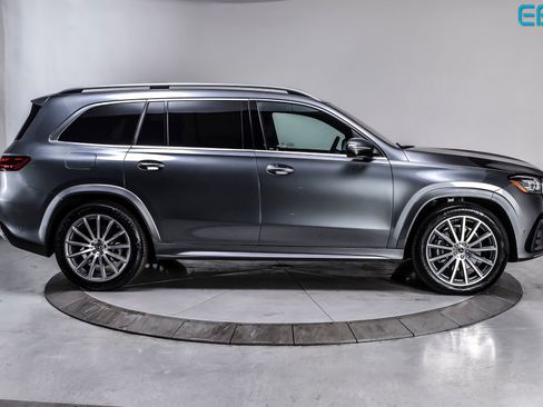 Used 2025 Mercedes-Benz GLS 450 4MATIC image 7