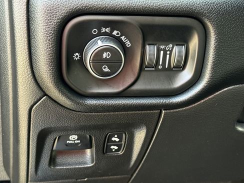 Used 2022 RAM 1500 Laramie image 23