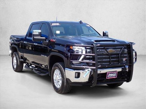 Used 2025 Chevrolet Silverado 3500 LTZ w/ LTZ Premium Package AWD/4WD image 6