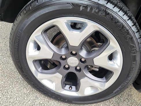 Used 2019 Jeep Compass Limited image 28