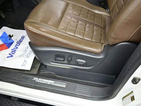 Used 2021 Nissan Titan Platinum Reserve w/ Moonroof Package image 16