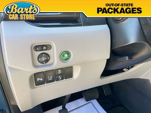 Used 2016 Honda Pilot Touring image 32