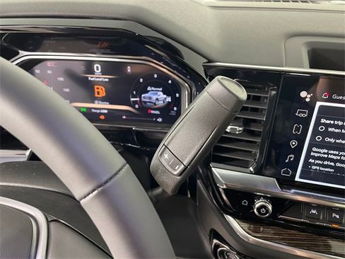 New 2026 GMC Sierra 1500 SLE w/ Preferred Package image 8