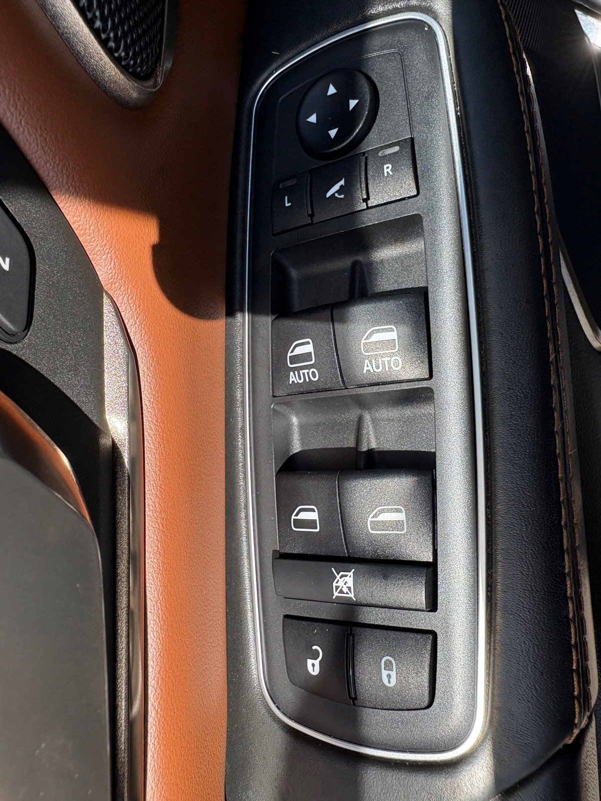 Used 2019 RAM 1500 Limited AWD/4WD image 15