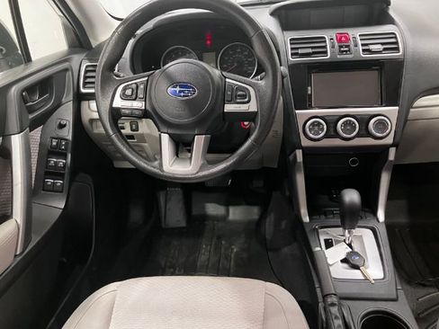 Used 2017 Subaru Forester 2.5i w/ Alloy Wheel Package image 26