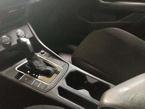 Used 2020 Volkswagen Jetta S image 26