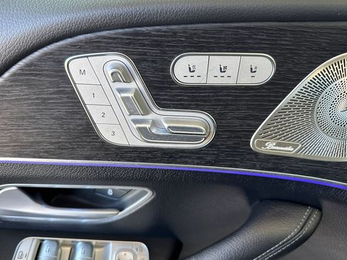 Used 2025 Mercedes-Benz GLE 450e 4MATIC image 29
