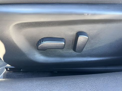 Used 2024 Nissan Altima 2.5 SV image 10