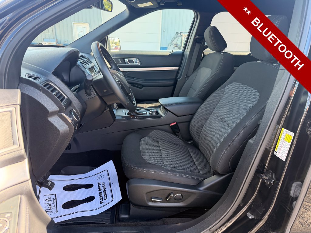 Used 2018 Ford Explorer XLT w/ Equipment Group 201A AWD/4WD image 12
