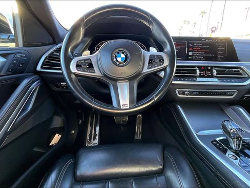 Used 2022 BMW X6 xDrive40i w/ M Sport Package image 5