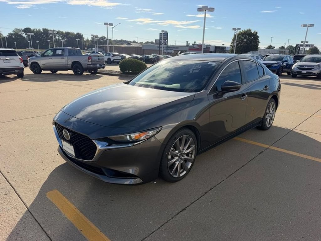 Used 2019 MAZDA MAZDA3 AWD Sedan w/ Preferred Package image 6