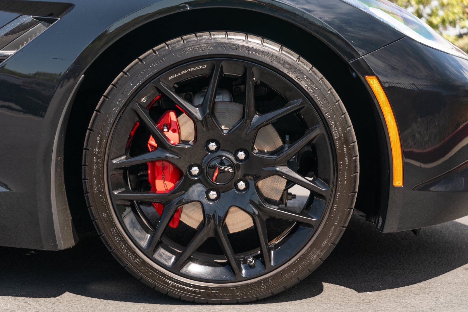 Used 2019 Chevrolet Corvette Stingray Convertible w/ 1LT RWD image 15
