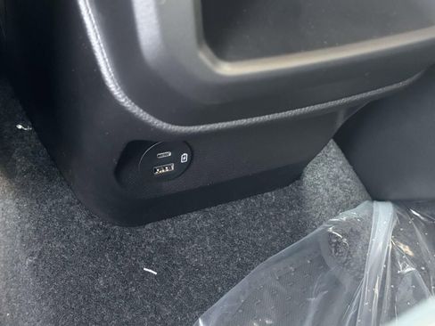 New 2025 Ford Ranger Lariat w/ Black Appearance Package image 31