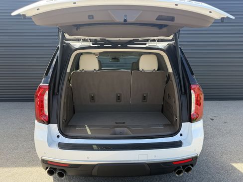 Used 2024 GMC Yukon Denali AWD/4WD image 39