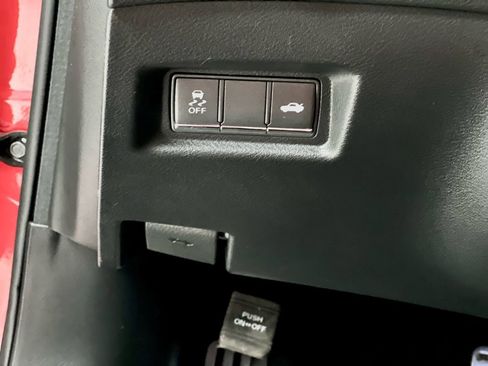 Used 2017 INFINITI Q60 Red Sport 400 image 25