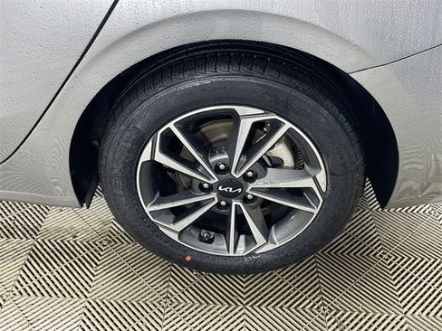 Certified 2023 Kia Forte LXS w/ LXS Technology Package image 19