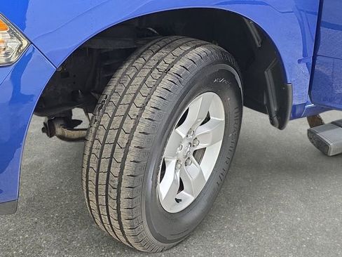 Used 2018 RAM 1500 Express AWD/4WD image 29