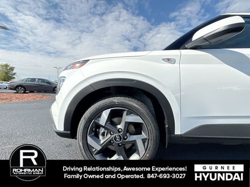 New 2026 Hyundai Venue SEL image 11