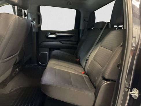 Used 2022 Chevrolet Silverado 1500 LT AWD/4WD image 14
