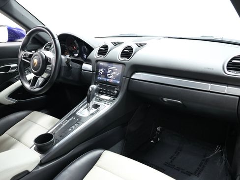 Used 2021 Porsche 718 Cayman RWD image 59