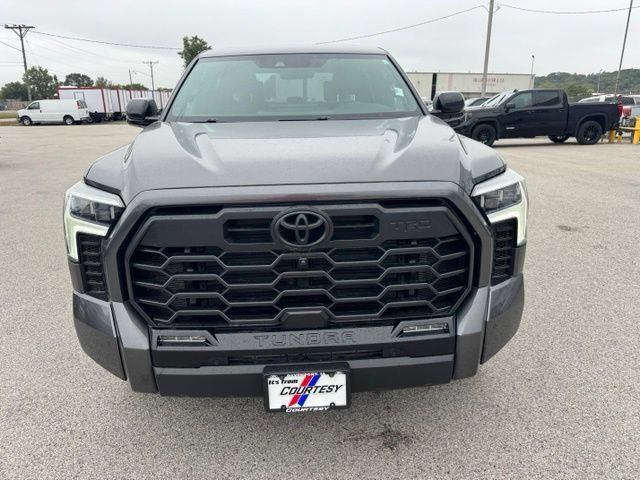 Used 2025 Toyota Tundra Limited w/ TRD Off-Road Package AWD/4WD image 8