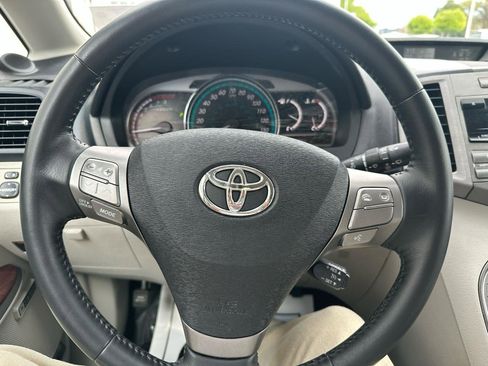 Used 2009 Toyota Venza AWD image 9