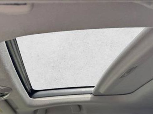 Used 2012 Toyota Prius Three w/ Solar Roof Pkg FWD image 10