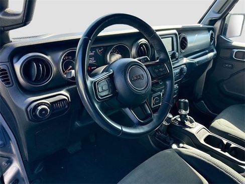 Used 2019 Jeep Wrangler Unlimited Sport S image 9