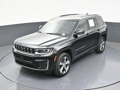 Used 2026 Jeep Grand Cherokee Limited w/ Luxury Tech Group II AWD/4WD image 68