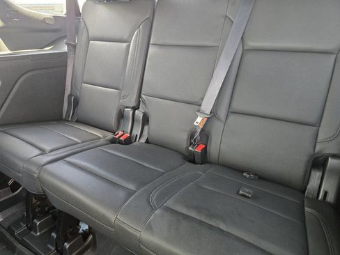 Used 2023 Chevrolet Tahoe Z71 w/ Luxury Package AWD/4WD image 20