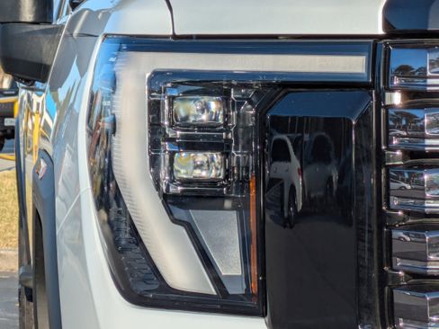 New 2026 GMC Sierra 2500 Denali Ultimate image 10