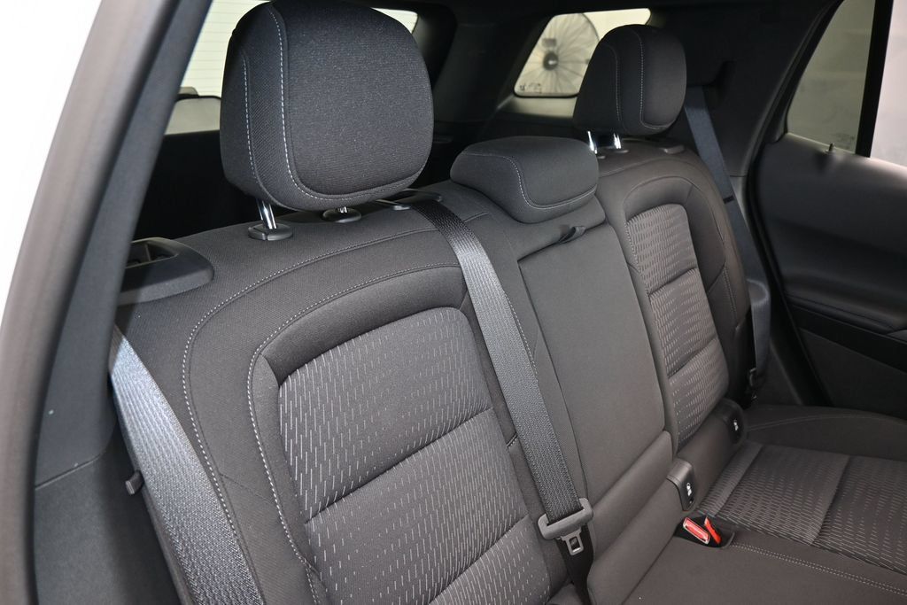 Used 2026 Chevrolet Equinox LT FWD image 34