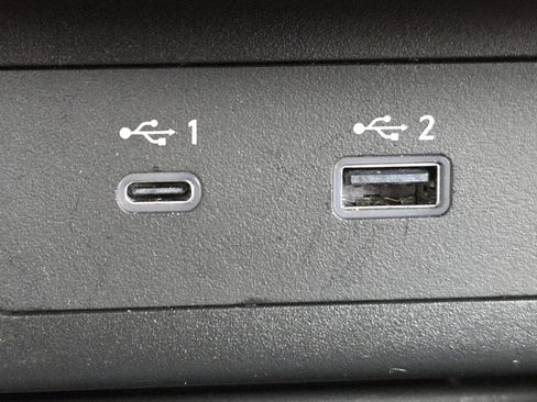 Used 2023 Nissan Rogue SV image 4