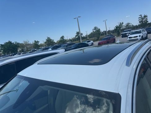 Used 2018 Audi Q7 3.0T Prestige w/ Prestige Package image 11