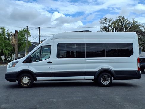 Used 2016 Ford Transit 350 XL image 3