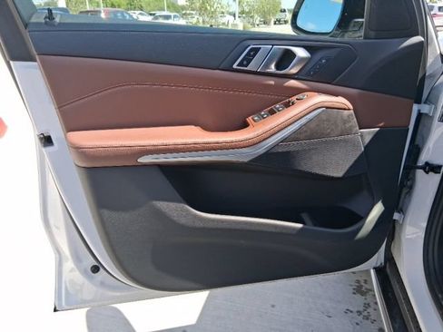 Used 2023 BMW X5 sDrive40i w/ Premium Package RWD image 13